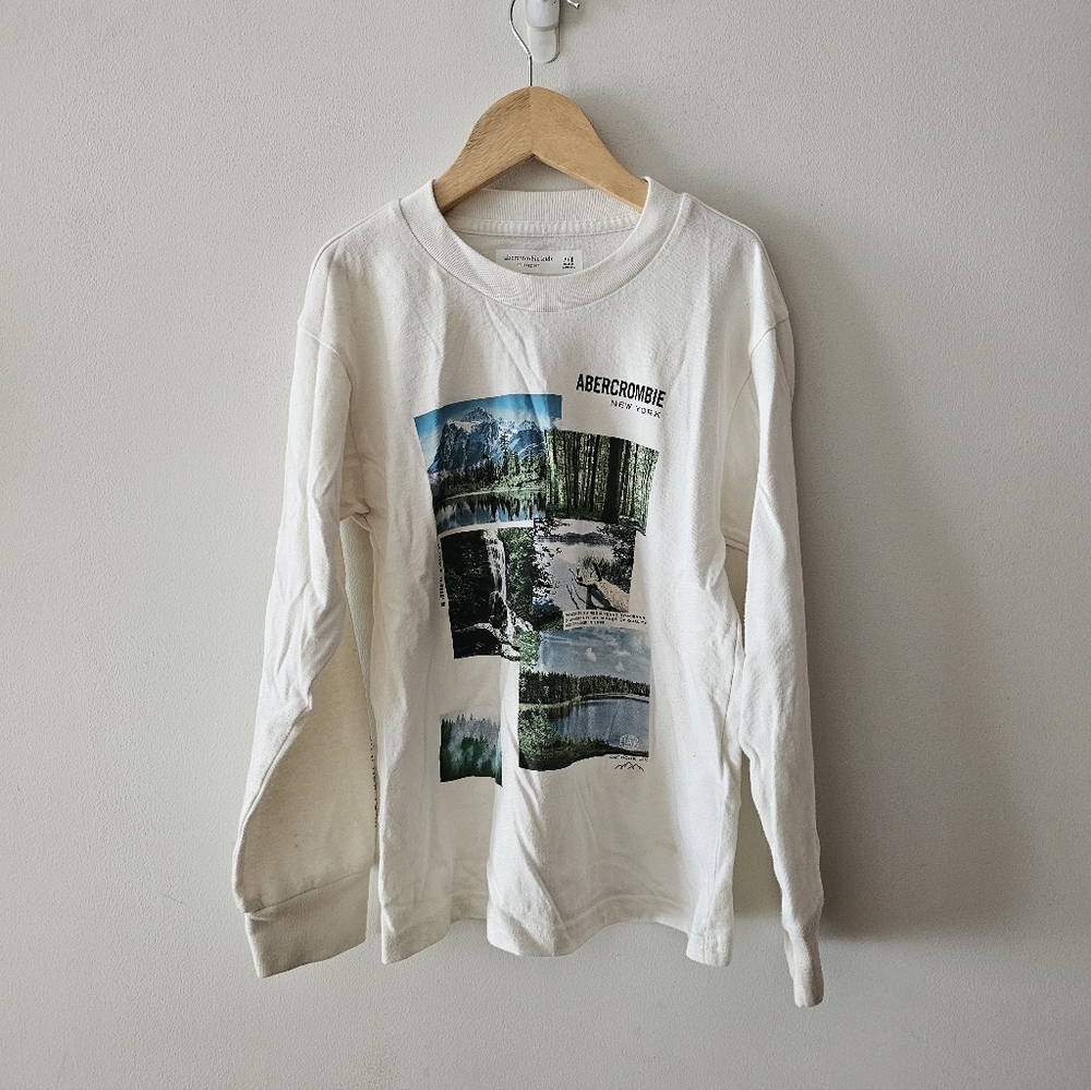 Abercrombie & Fitch White Graphic Long Sleeve Shirt BOYS SIZE 7/8